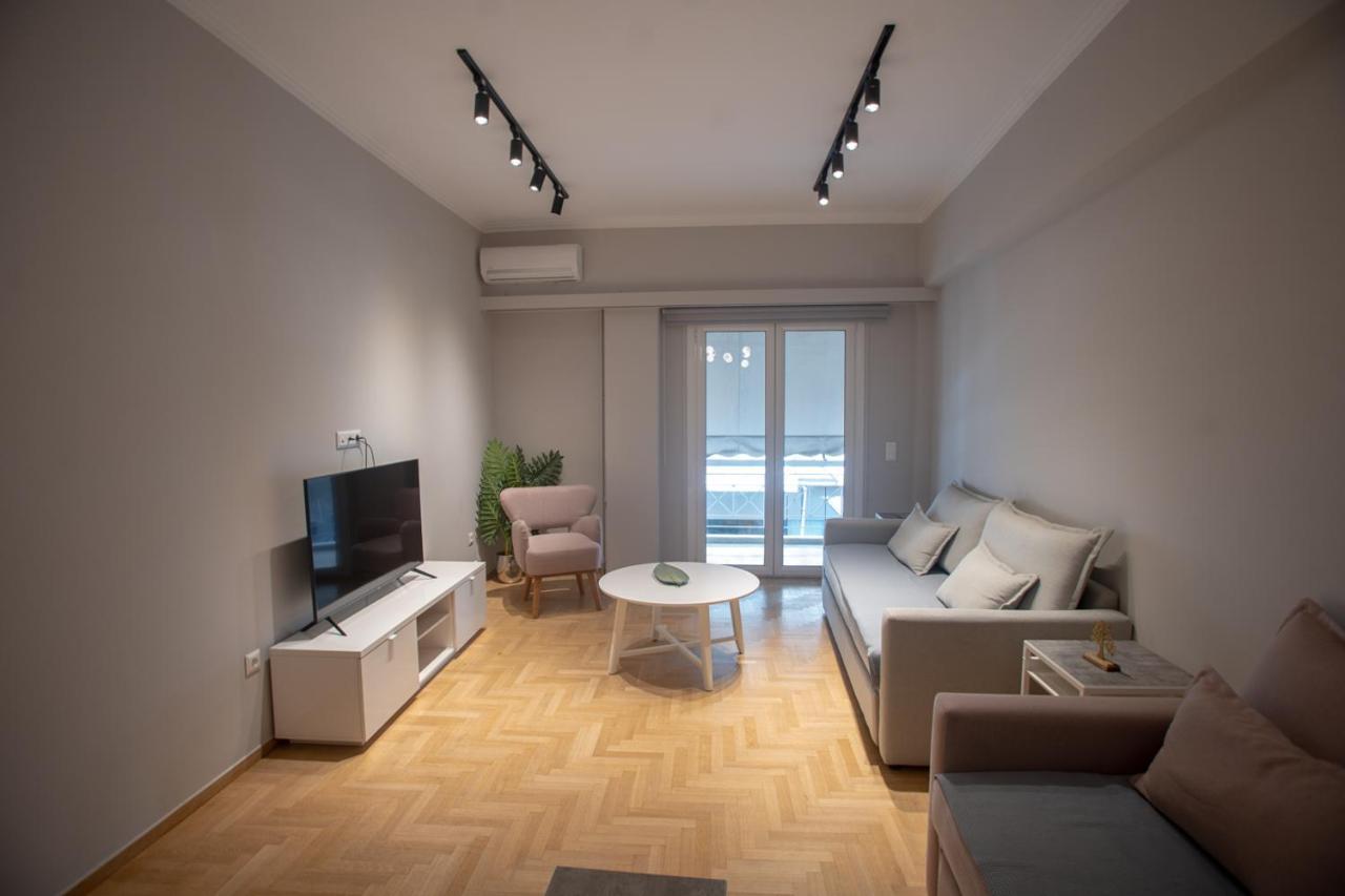 Acropolis Vibes Apartments Atene Esterno foto